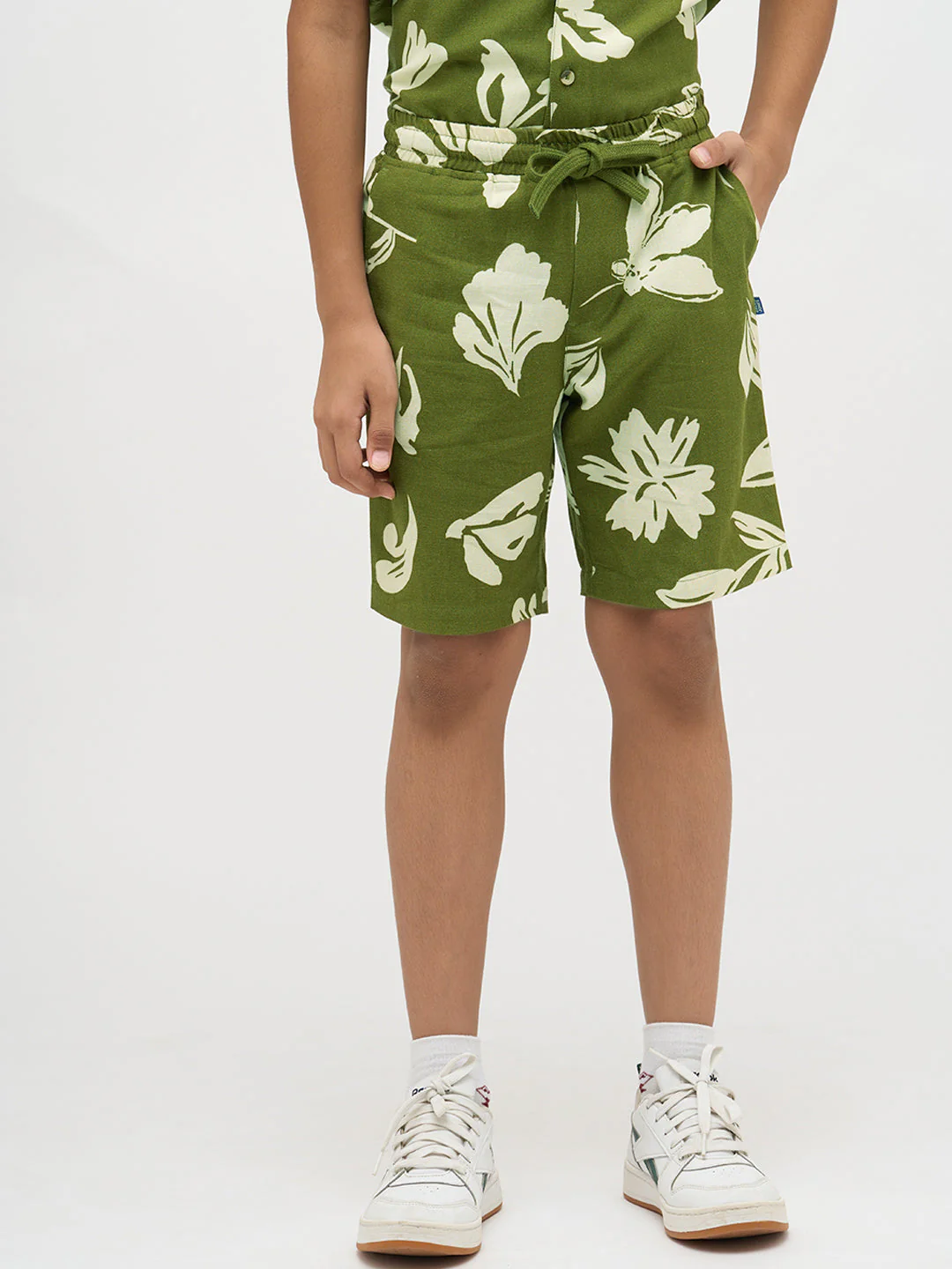 Boys Green Printed Shorts - Image 2
