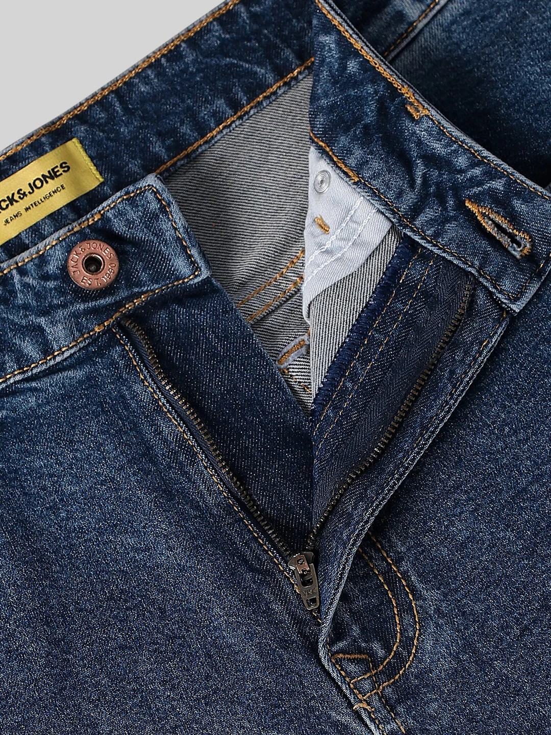 5 Pocket Dario Loose Fit Jeans - Image 5