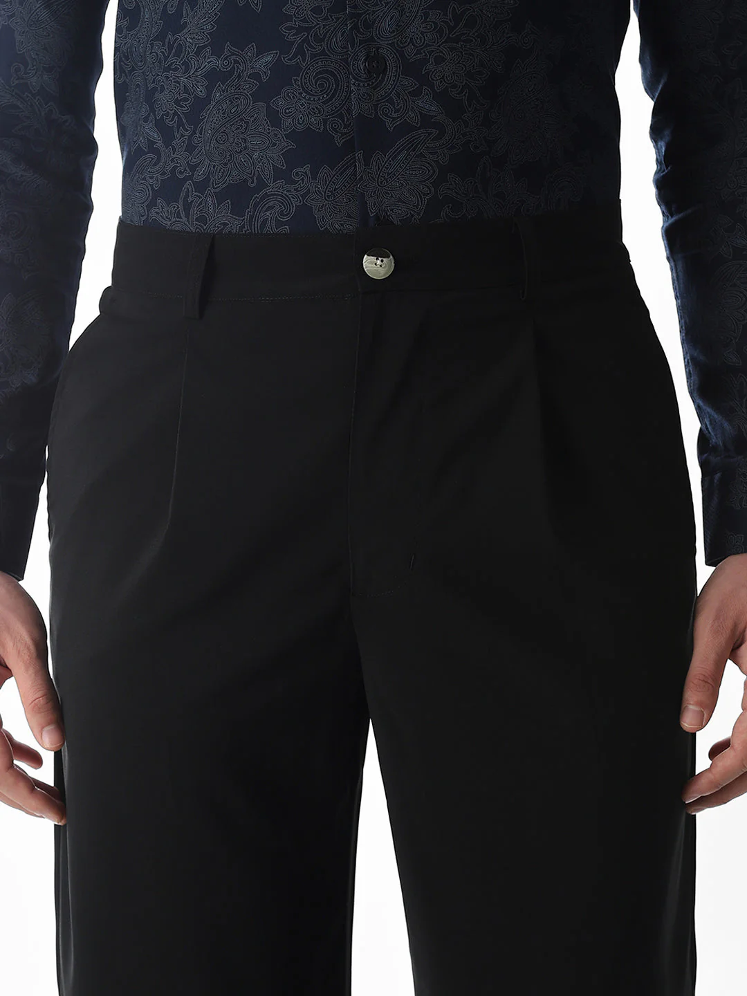 High Rise Loose Fit Pants - Black - Image 4