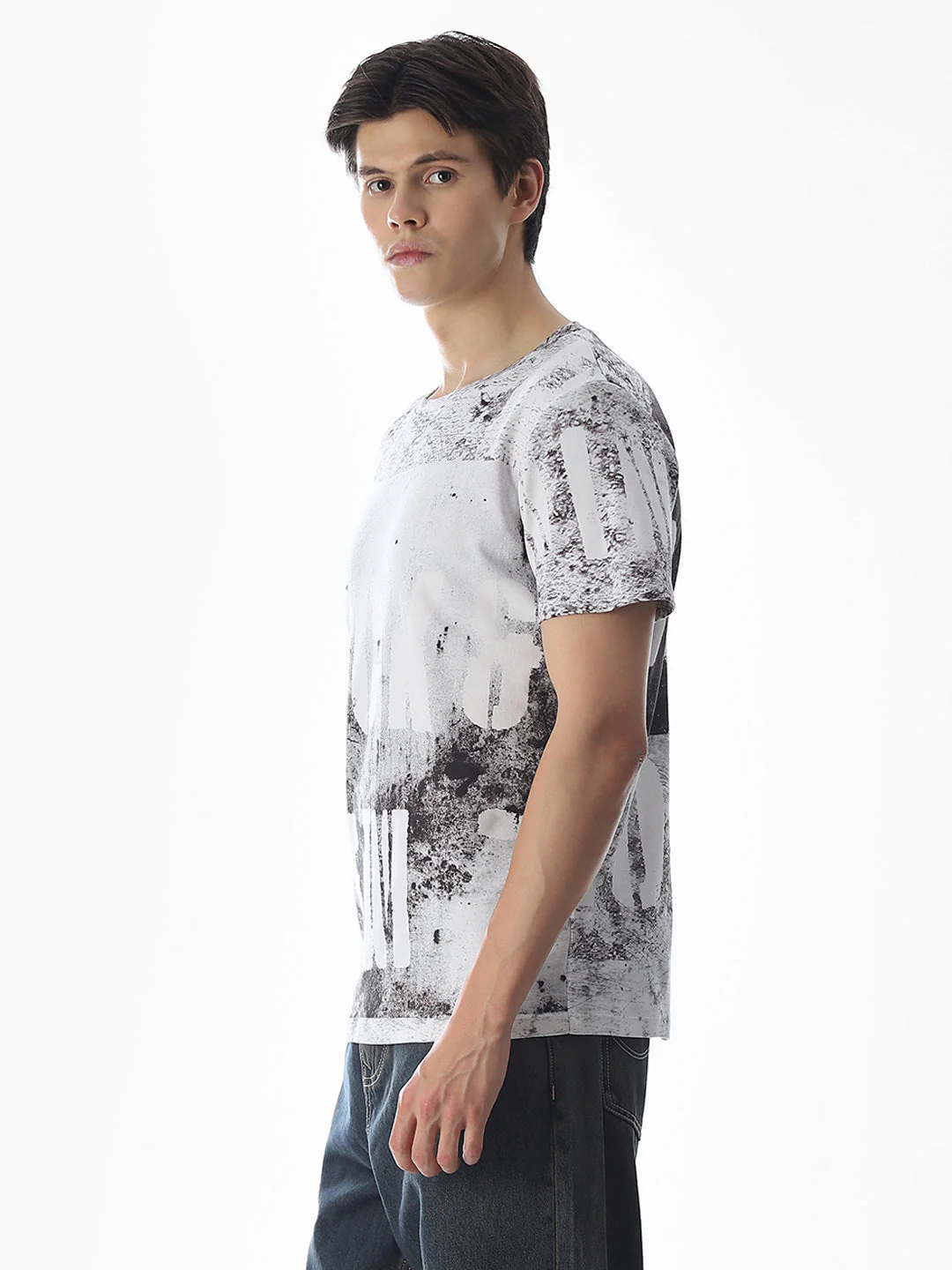 White Printed Crew Neck T-shirt - Image 3