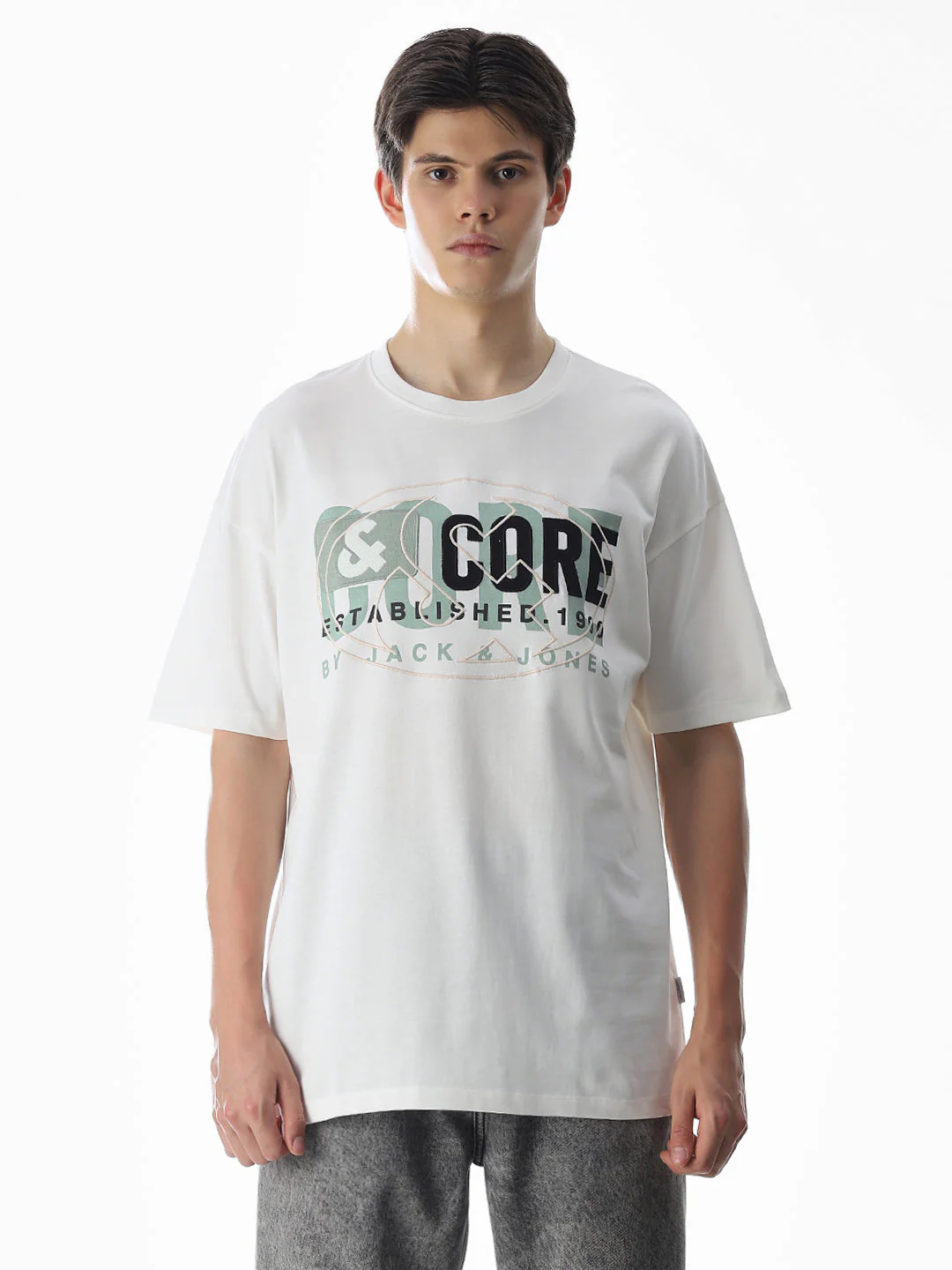 Green Embroidered Logo T-shirt - Image 8