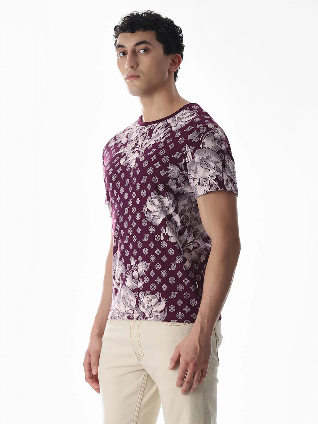 Wine Abstract Print T-shirt - Image 3