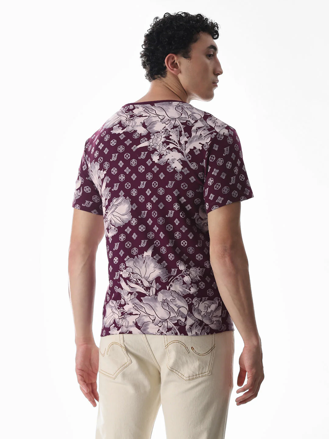 Wine Abstract Print T-shirt - Image 4