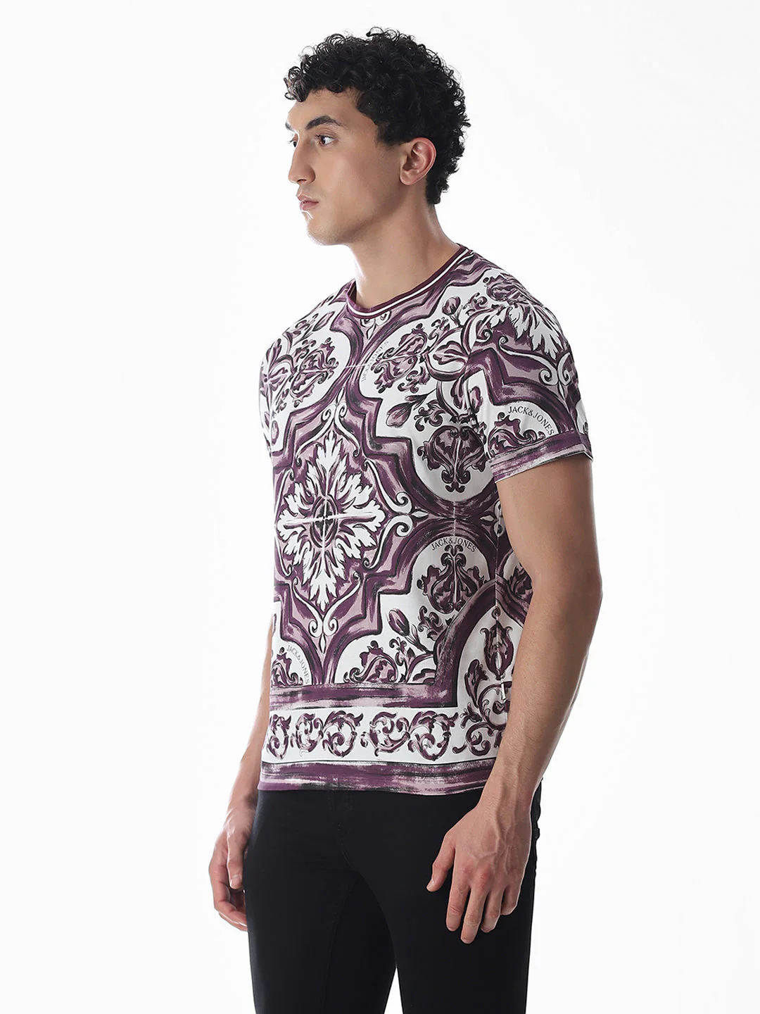 White Abstract Print T-shirt - Image 3