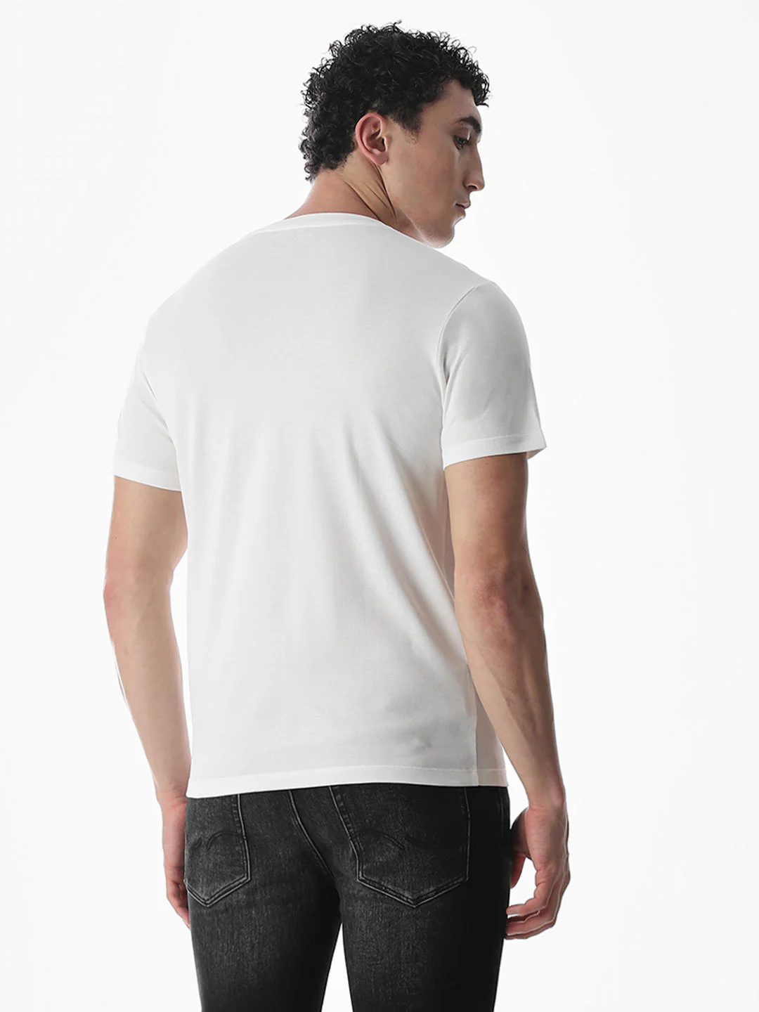 Classic White Cotton T-shirt - Image 4