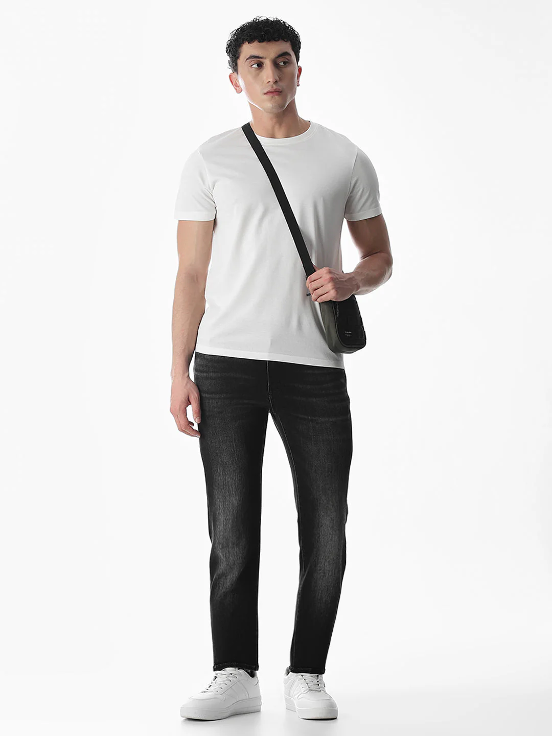 Classic White Cotton T-shirt - Image 6