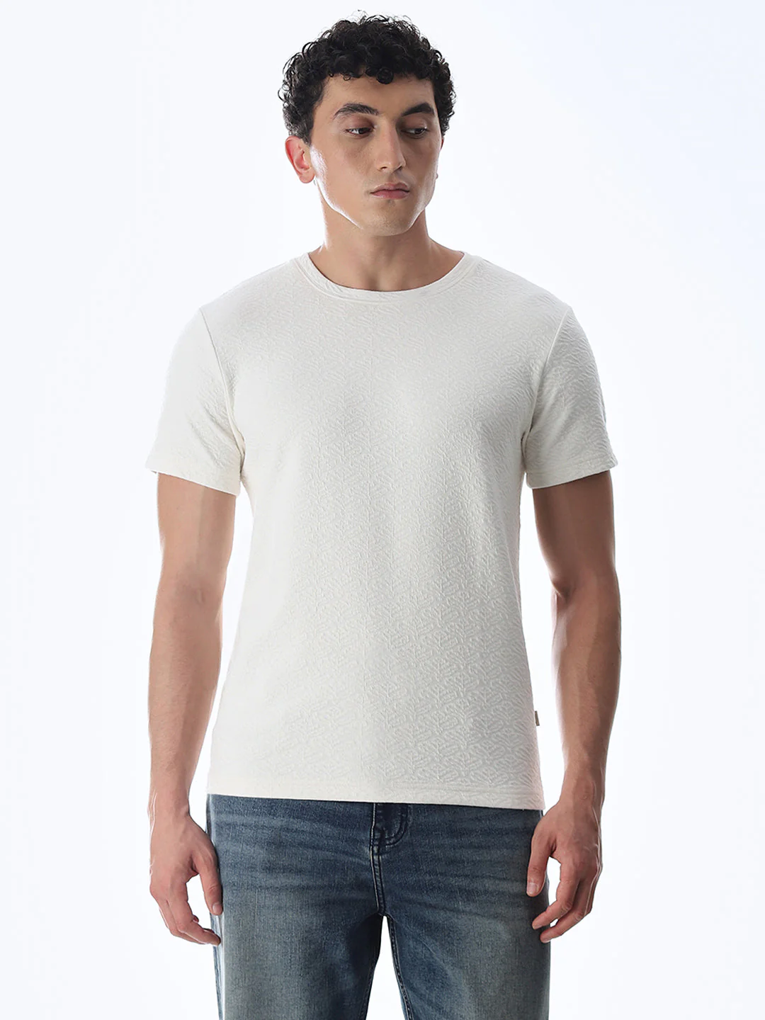 White Jacquard Crew Neck T-shirt - Image 8