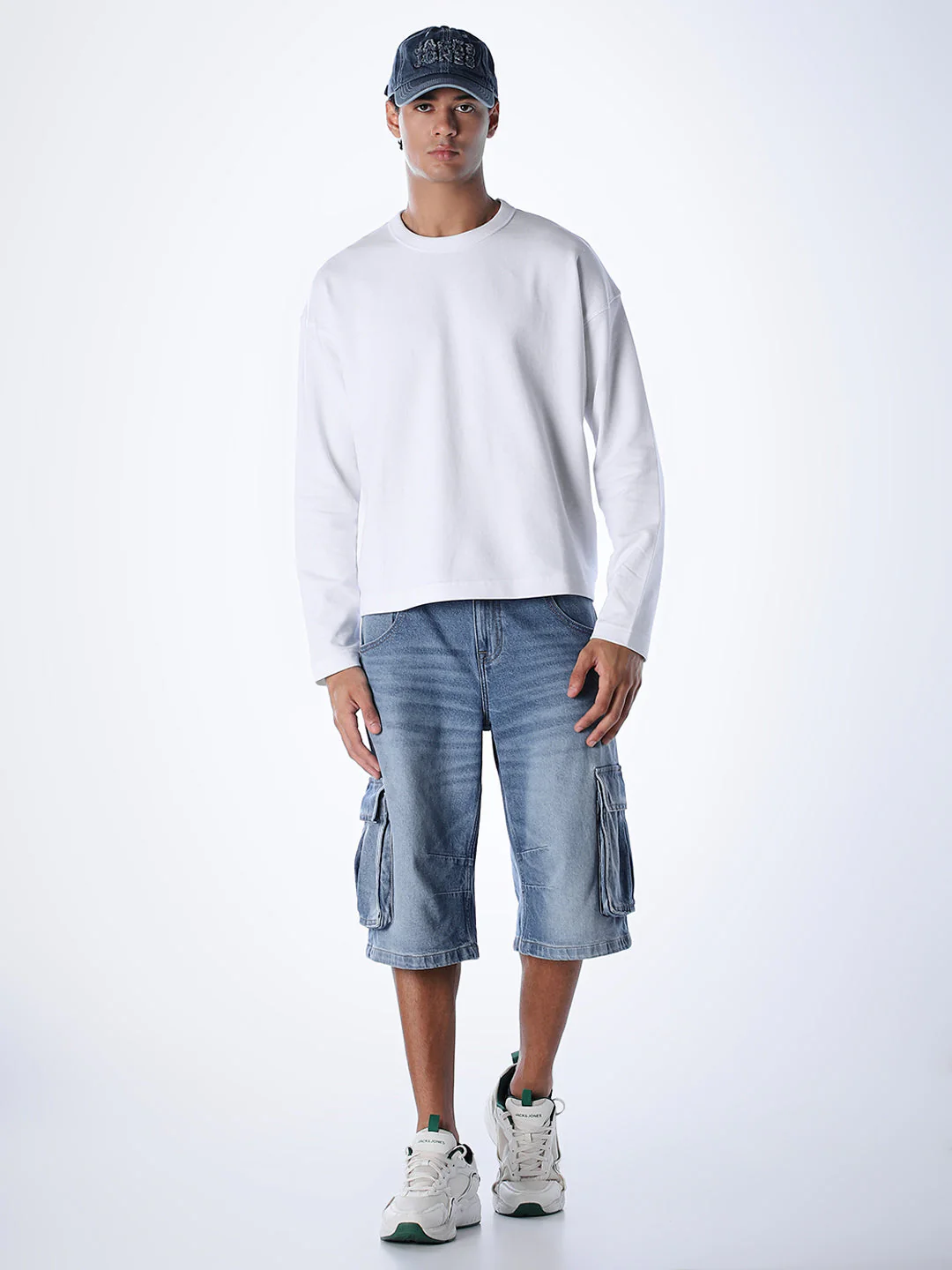 Crew Neck Cotton Sweatshirt - White - Image 7