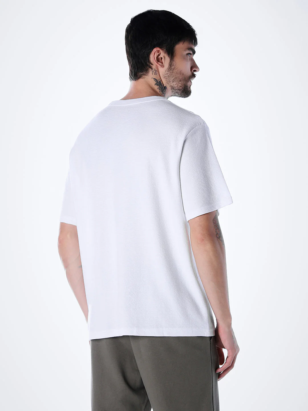 Structured Crew Neck Oversized T-shirt - White - Image 4