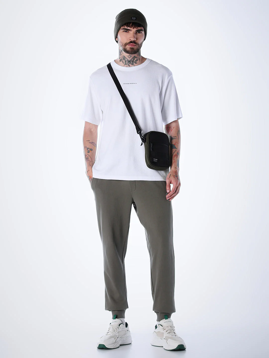 Structured Crew Neck Oversized T-shirt - White - Image 6