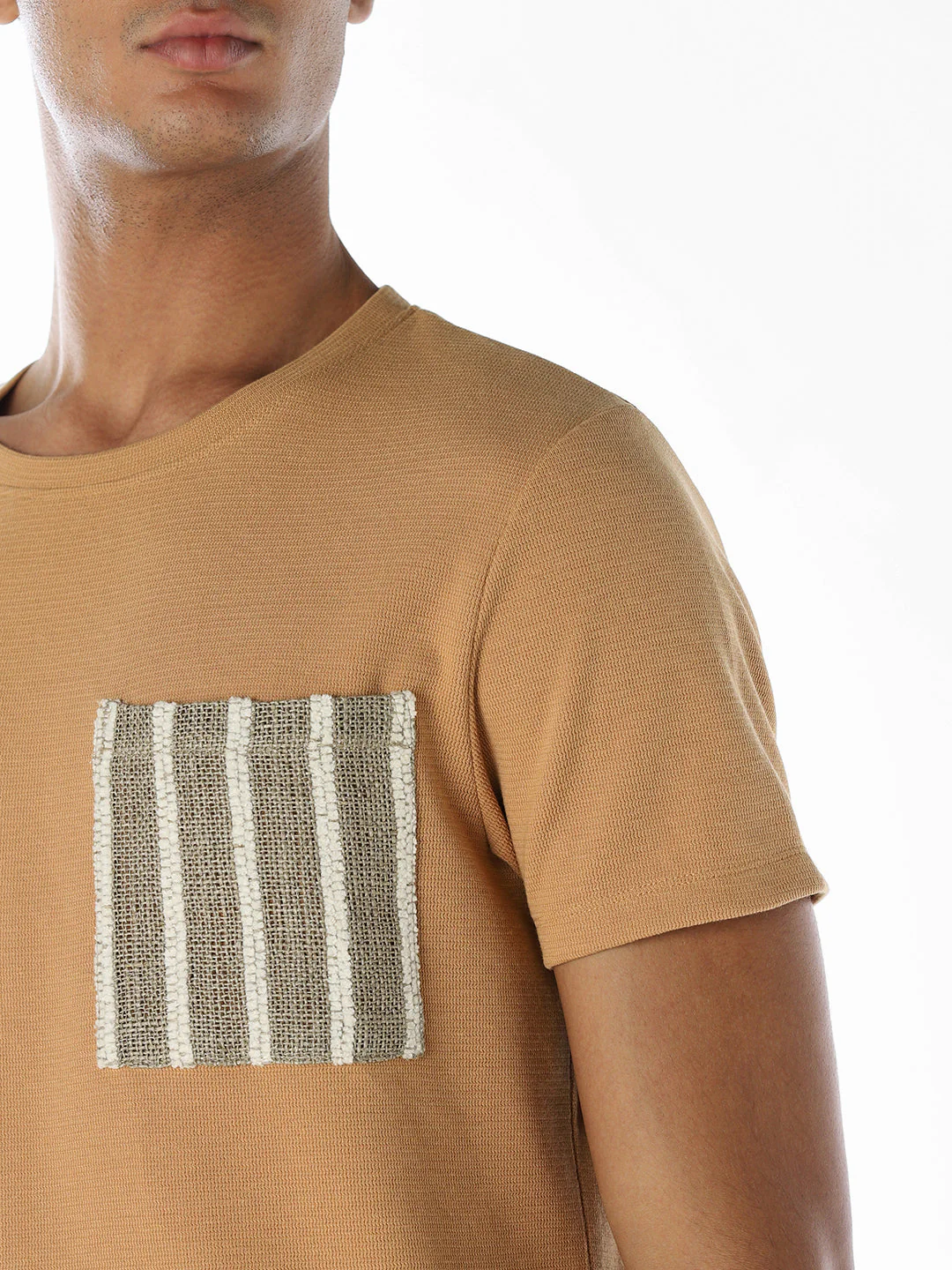 Embroidered Pocket Crew Neck T-shirt - Image 5