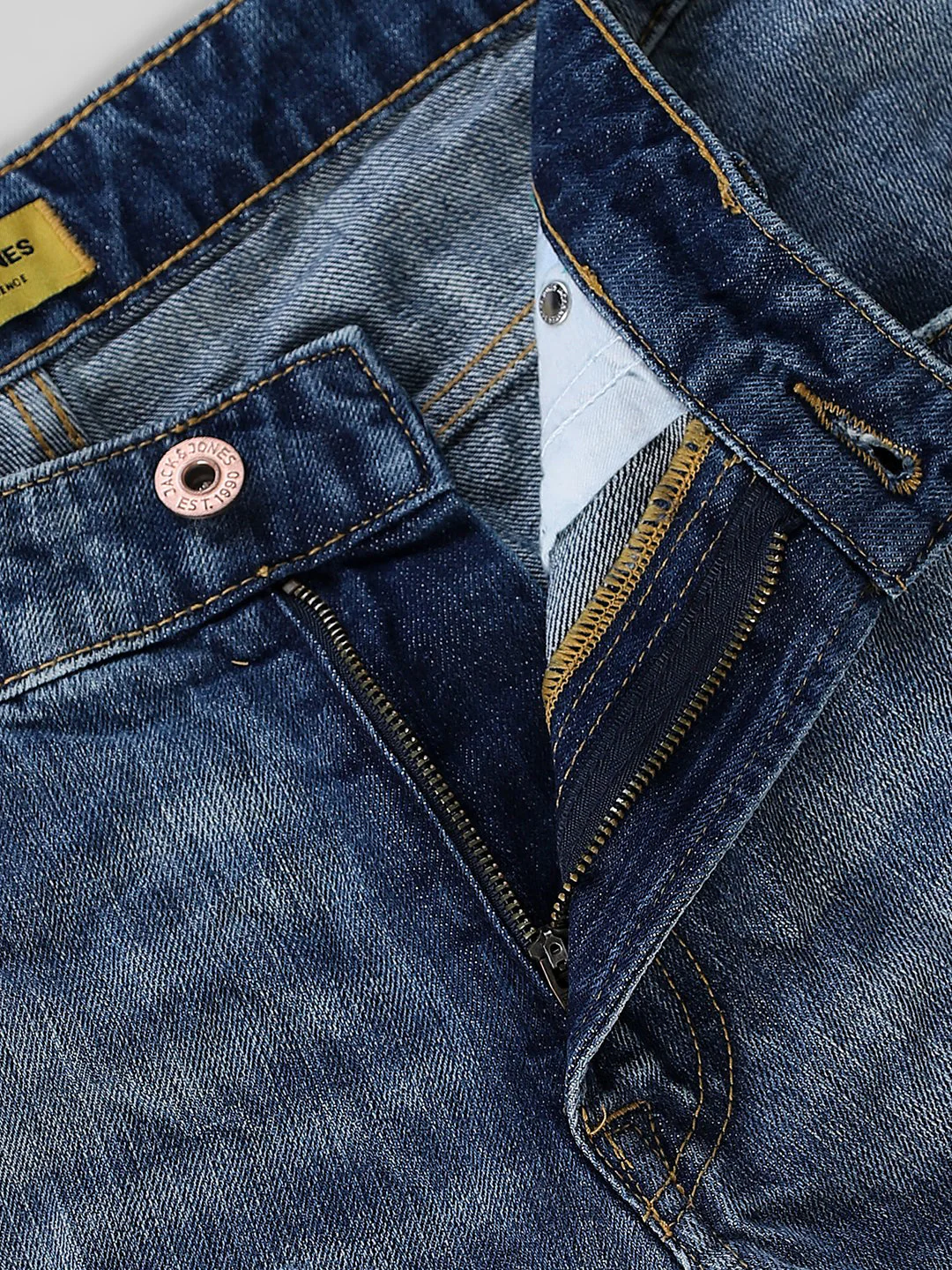 Distressed Frank Anti Fit Jeans - Image 5