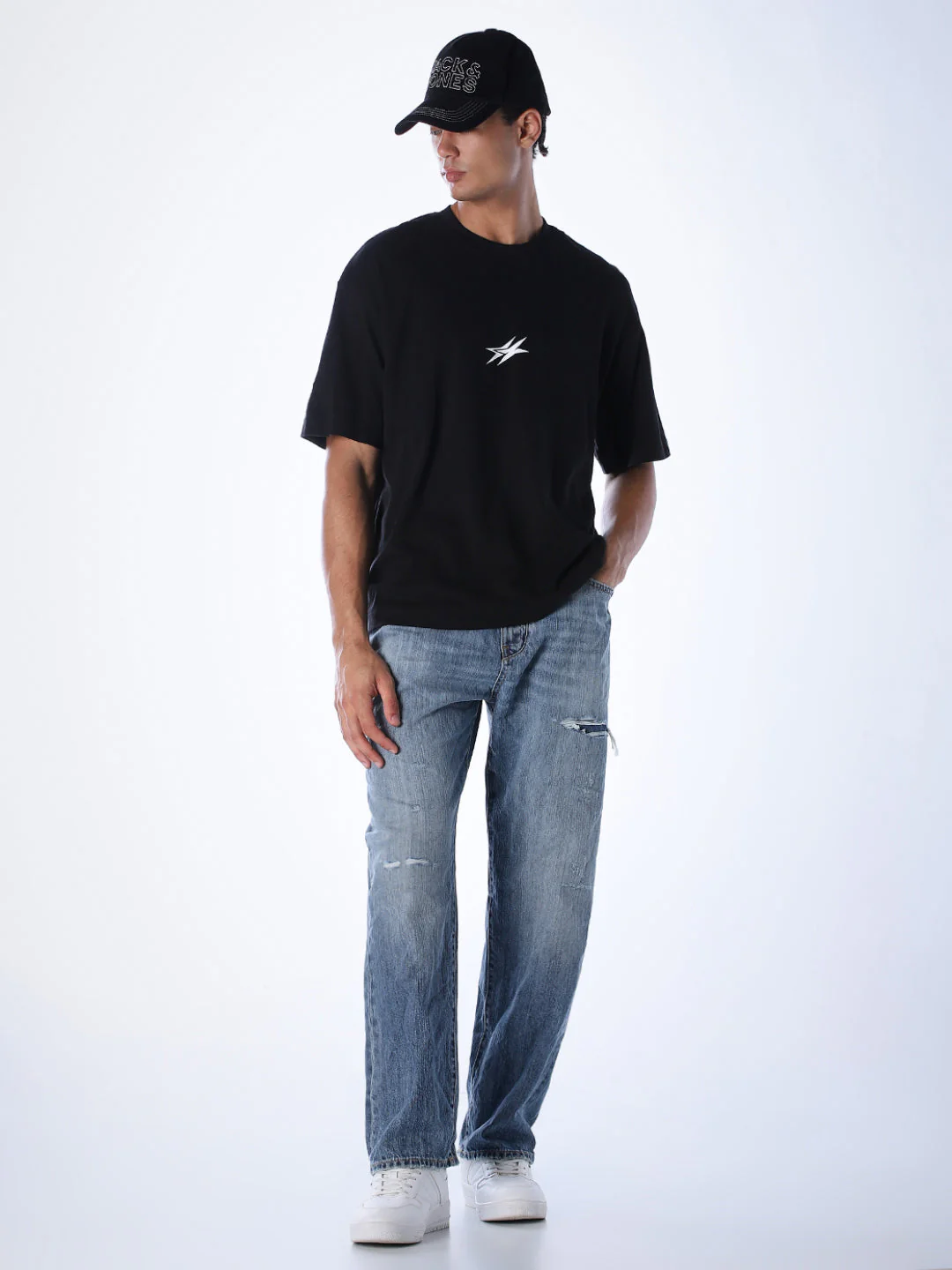 5 Pocket Distressed Dario Loose Fit Jeans - Image 6