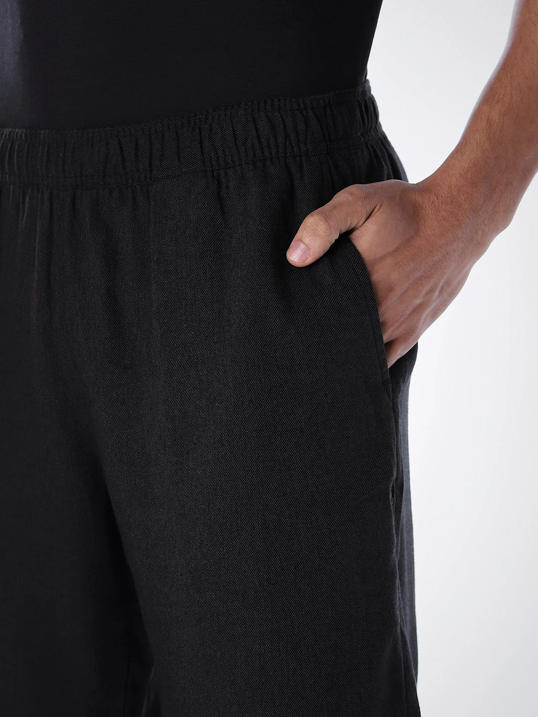 T-Shirt & Shorts Loungewear Set - Black - Image 6