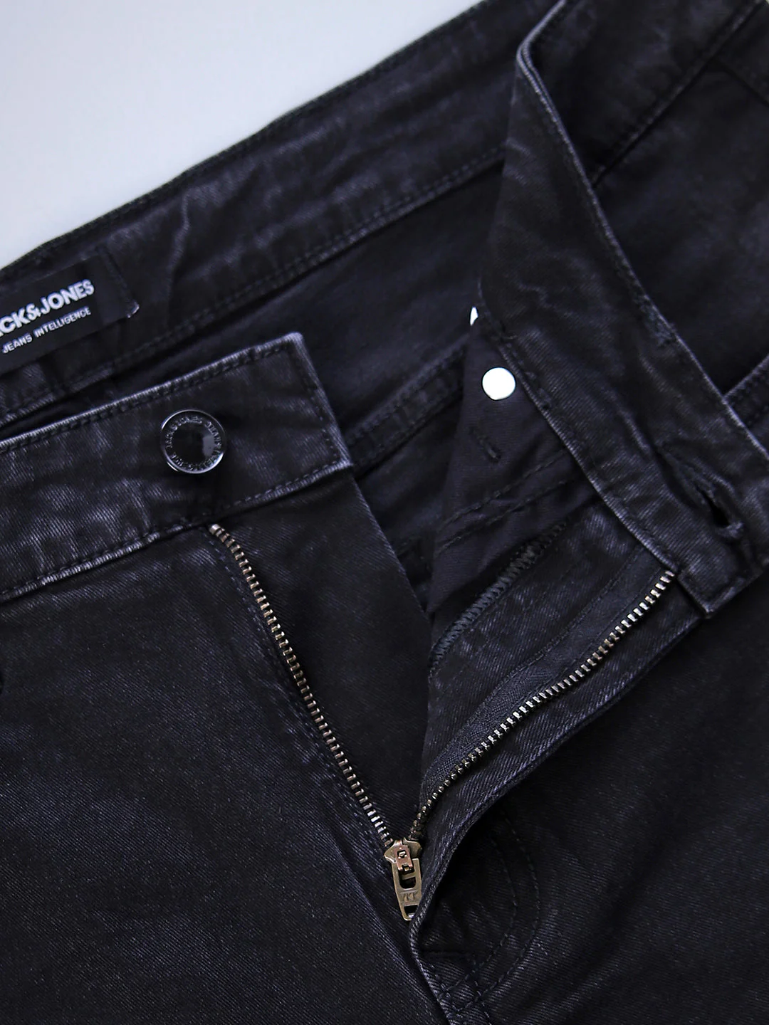 5 Pocket Distressed Clark Regular Fit Jeans - Black - Image 4