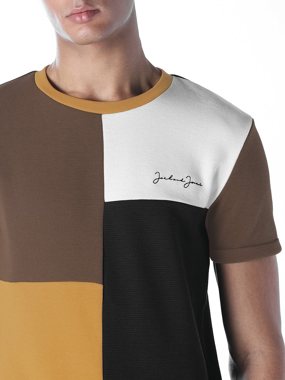Colourblocked Crew Neck T-shirt - Image 5