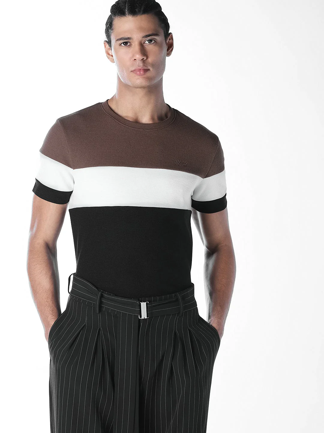 Colourblocked Crew Neck T-shirt - Black