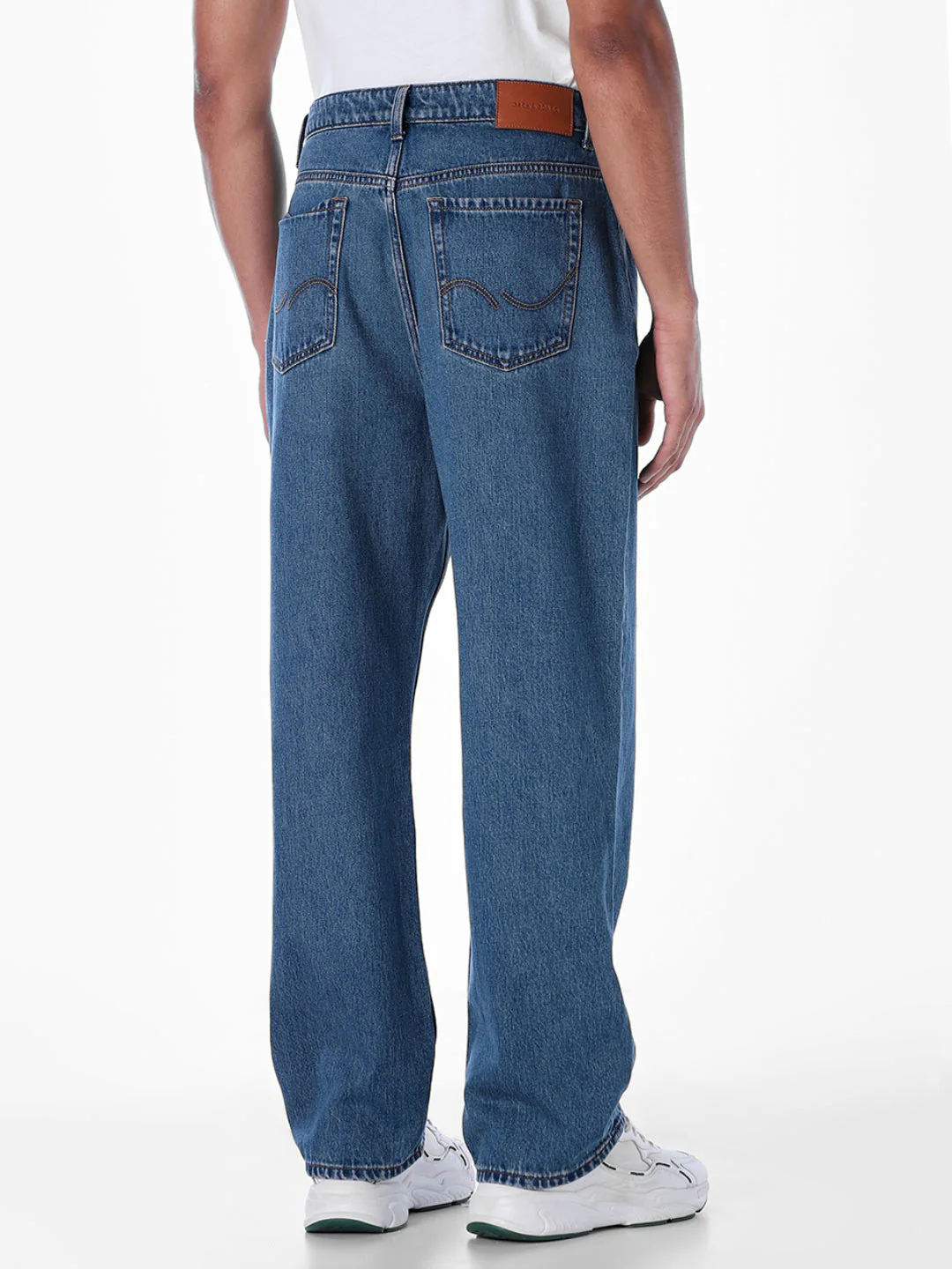 High Rise 5 Pocket Dario Loose Fit Jeans - Image 3