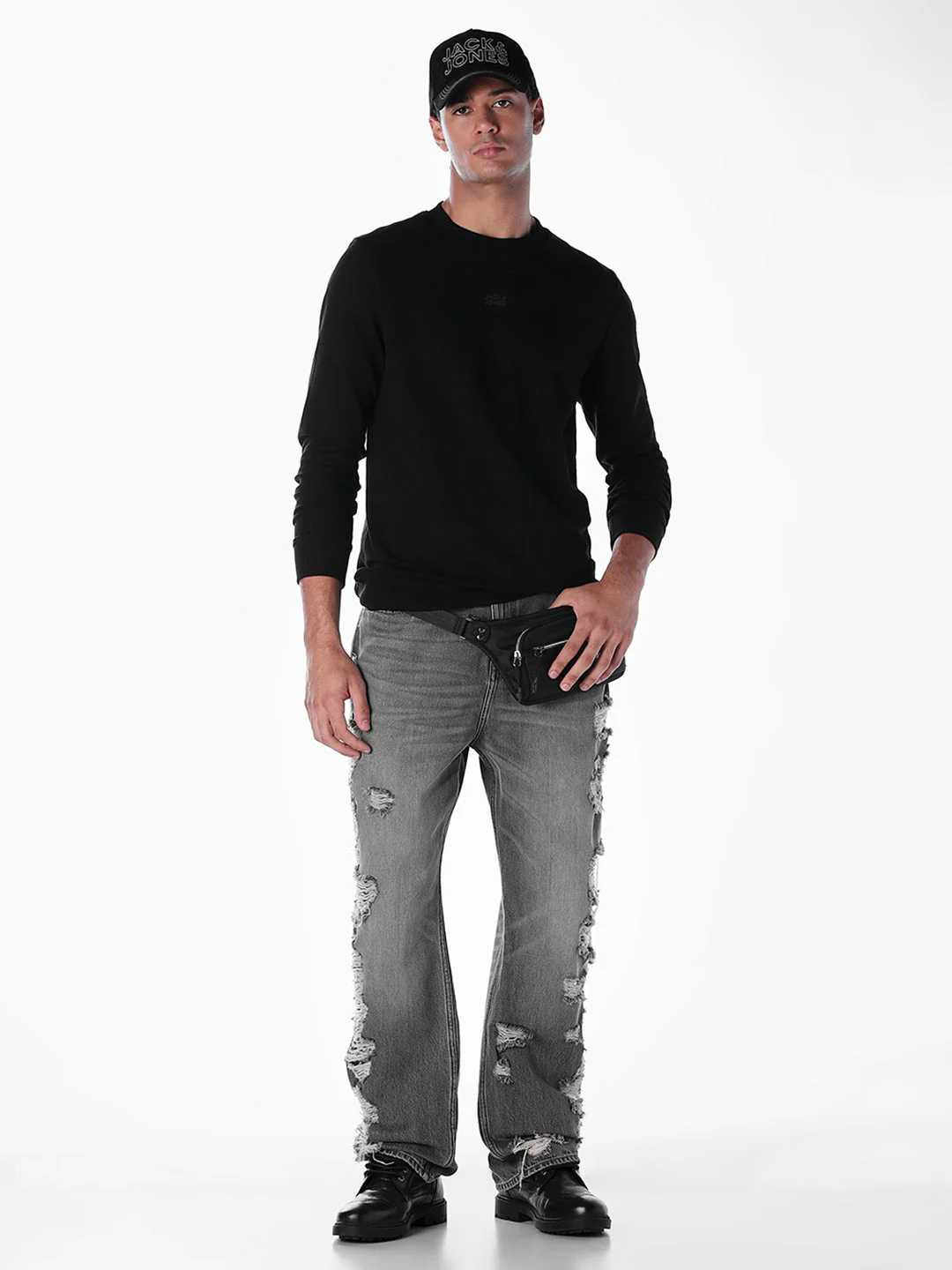 Black Crew Neck Sweatshirt - Image 6